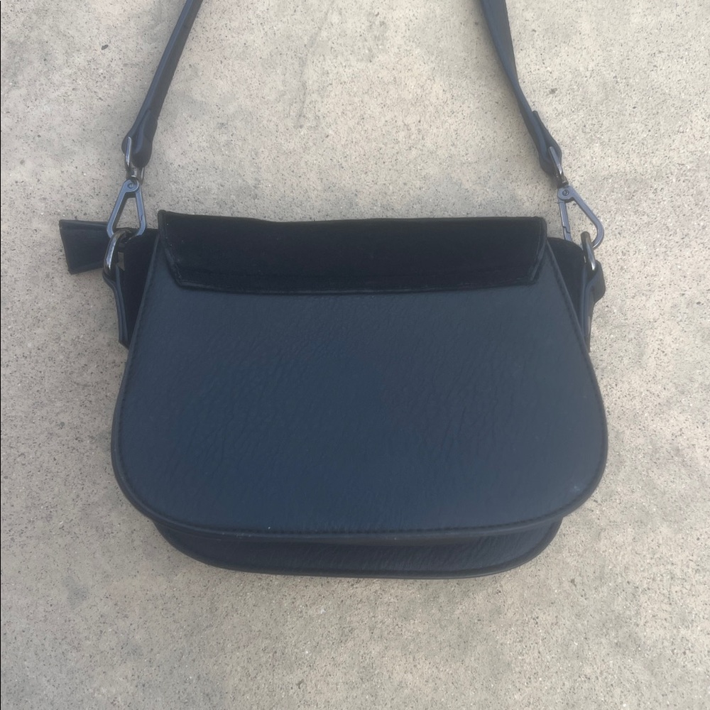 KILLSTAR Callisto Black Faux Leather Metal Cresecent Moon Small Crossbody Purse - Picture 8 of 12